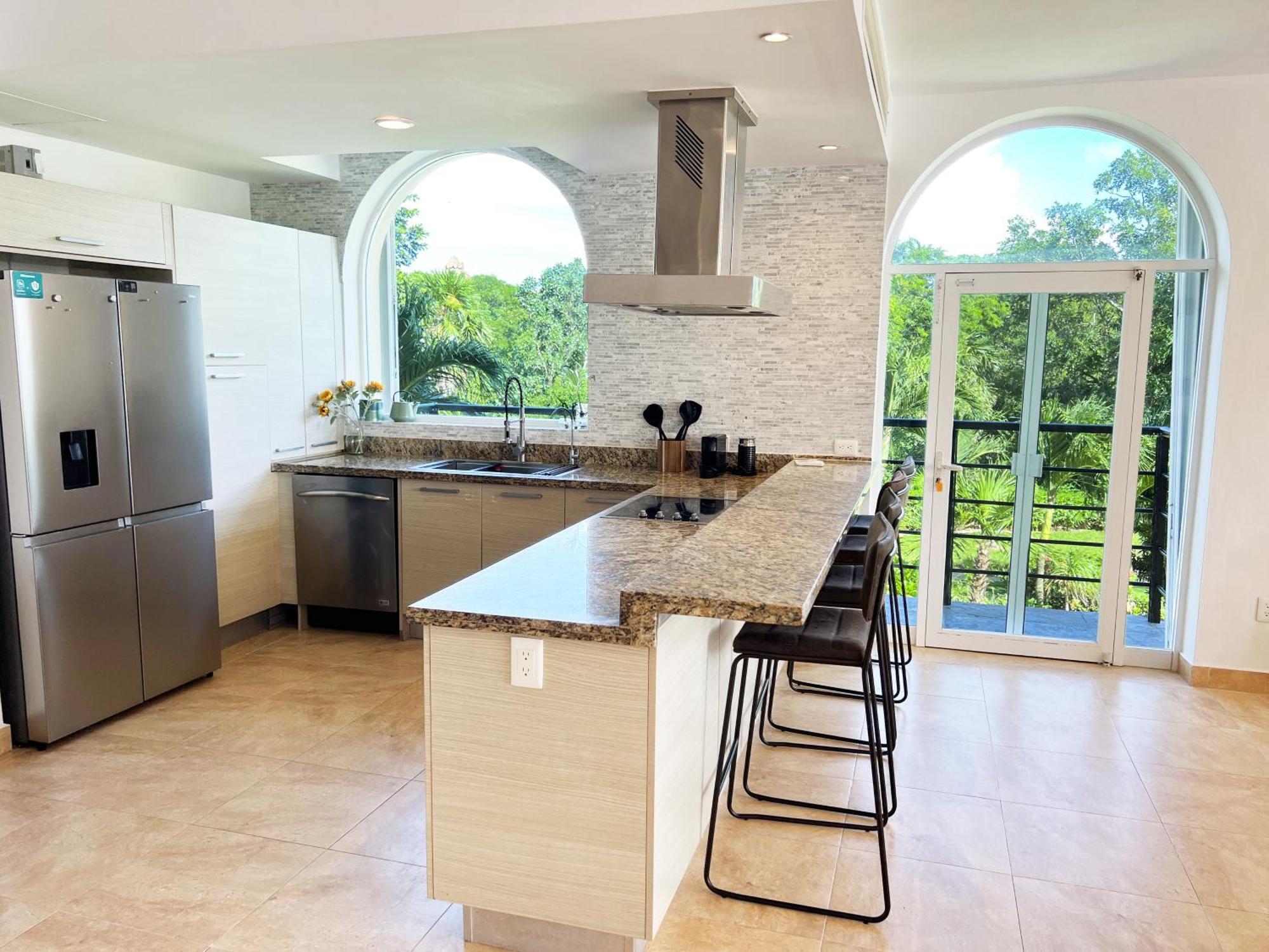 High-End Waterfront Condo At Secrets Waters 普托阿范特拉斯 外观 照片