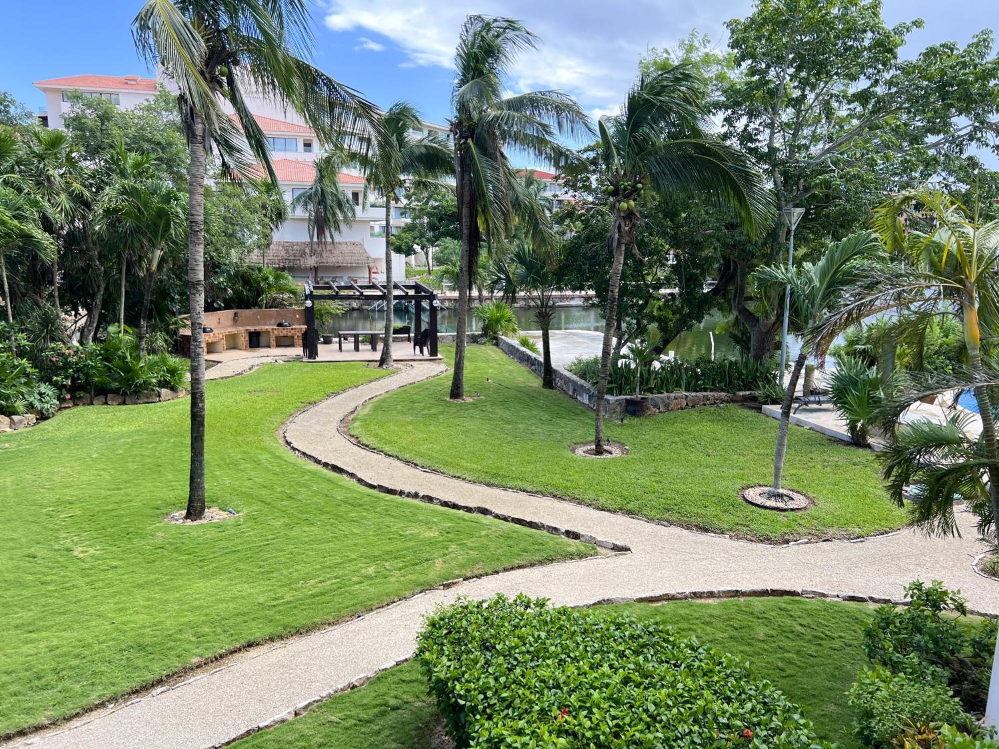 High-End Waterfront Condo At Secrets Waters 普托阿范特拉斯 外观 照片
